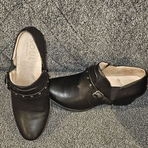 2 FOR $50 SOUL Naturalizer Black Ankle shooties Size 9